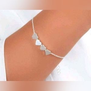 Silver hearts bracelet